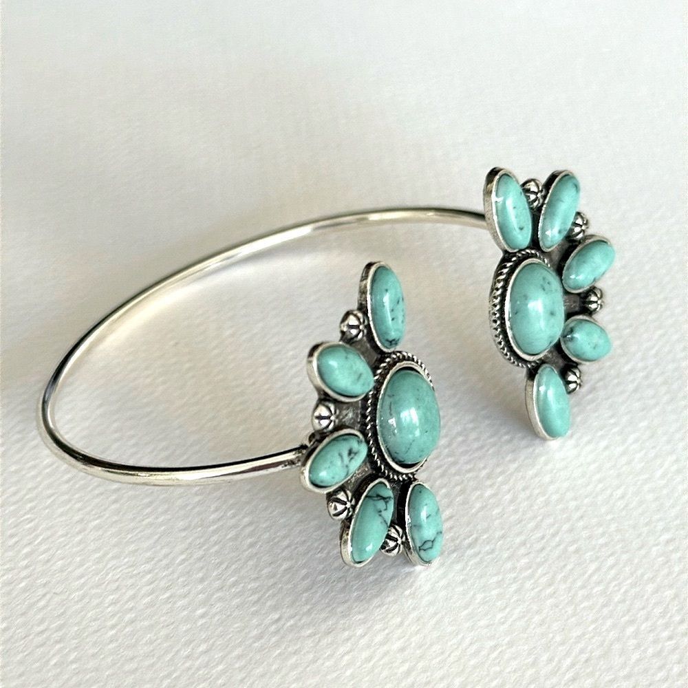 Men’s Cuff Bracelet – Turquoise Cluster – Silver Tone Western Style